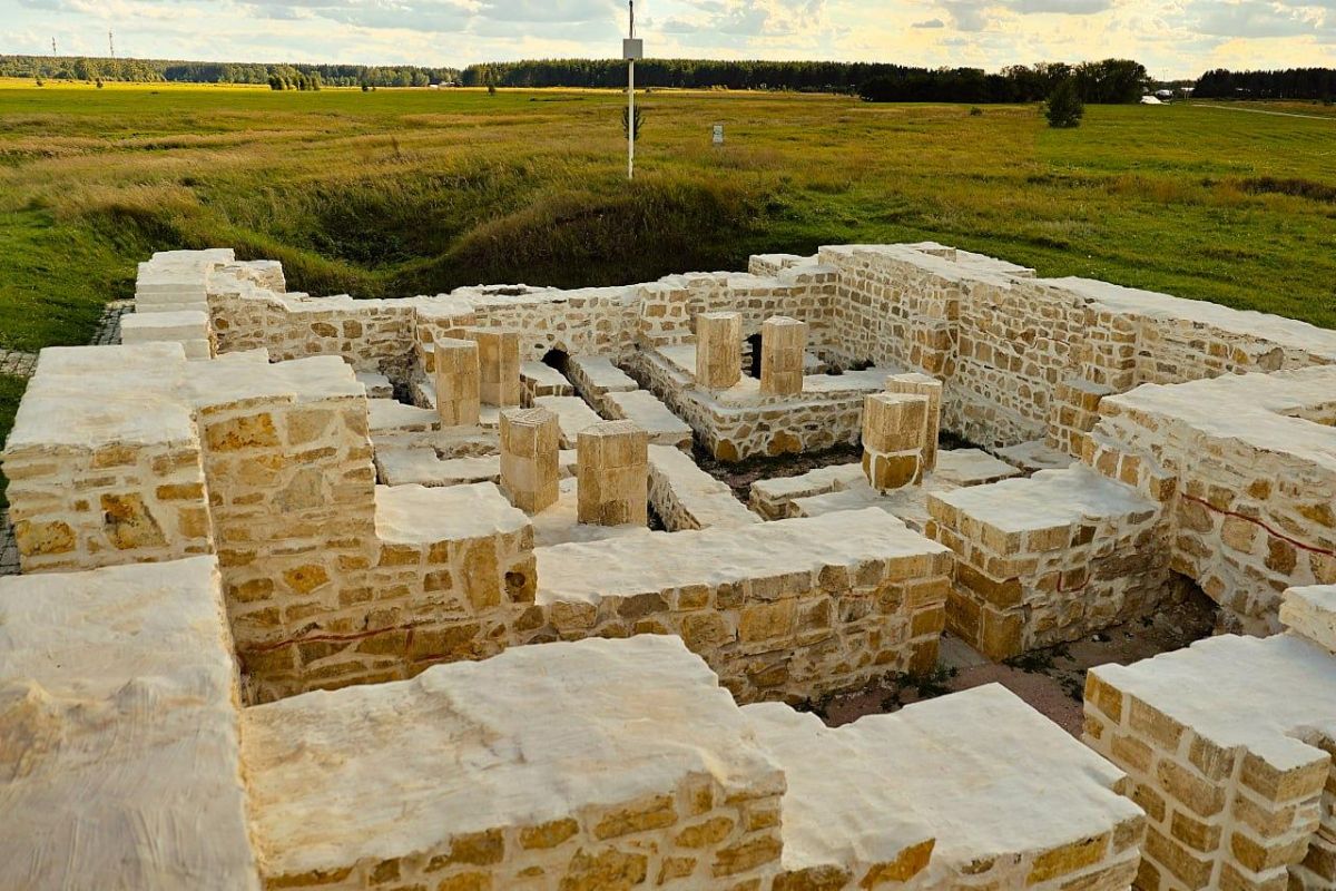 Теплоходная экскурсия в Болгар с обедом (на метеоре)