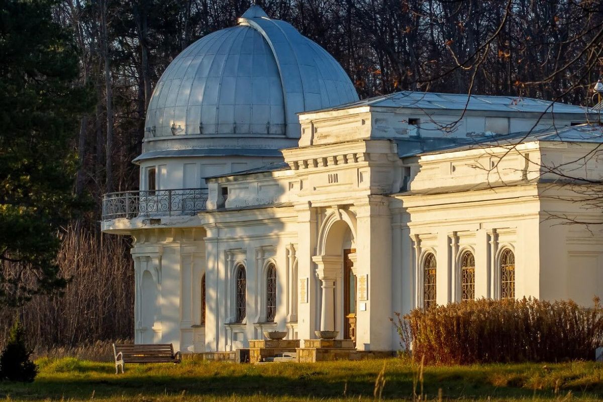Астрономическую обсерваторию им. Энгельгардта в Казани